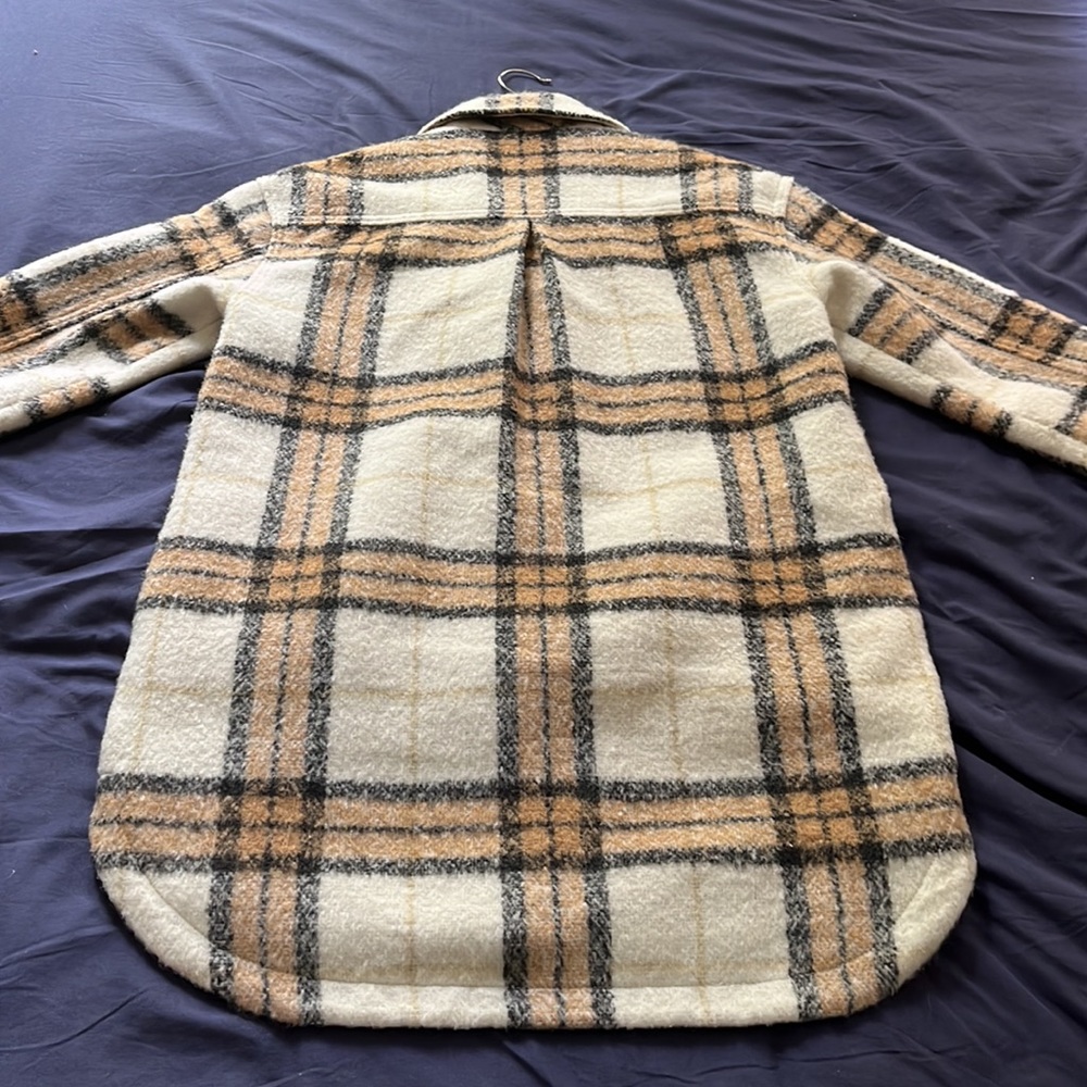 Old Navy Fall Shacket - Picture 4 of 4